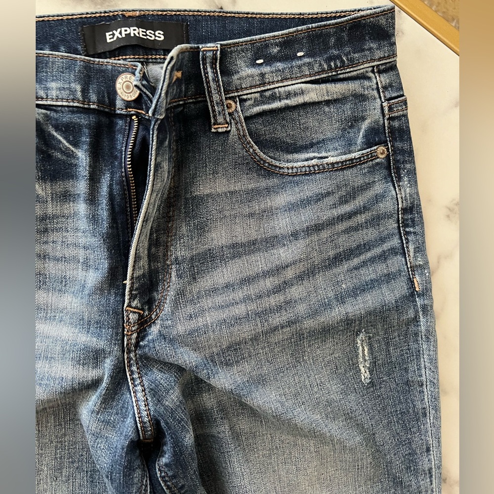 EXPRESS Girlfriend High Rise Stretch Ripped Jeans Size: 4 - Picture 7 of 13
